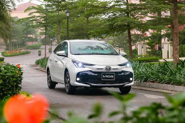 thuê xe du lịch 4 chỗ từ sài gòn đi trà vinh