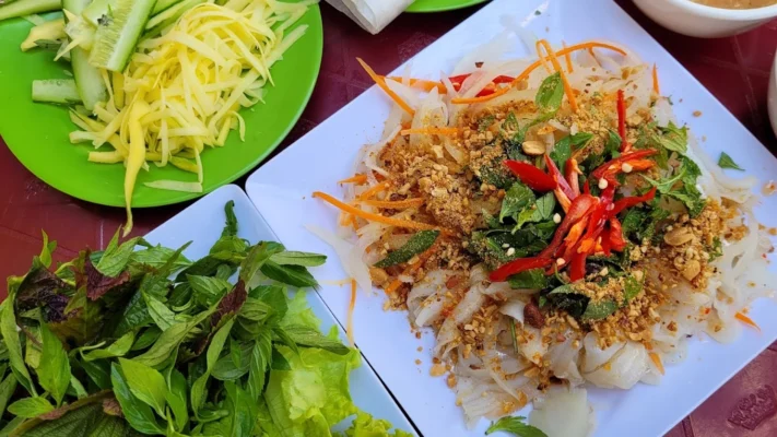 gỏi cá mai Nha Trang - Các điểm du lịch từ Cà Mau tới Nha Trang