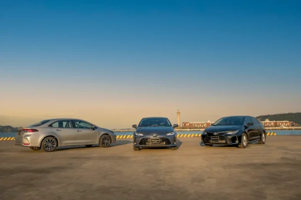 thuê xe du lịch tại bình thạnh