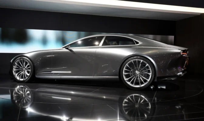 xe hợp đồng kiến tường